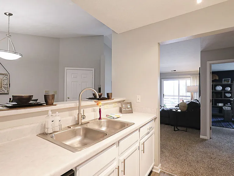 Compass Pointe — Photo 28