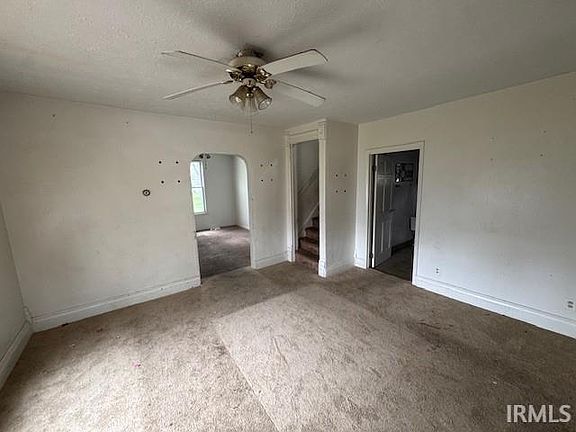 5th image of 1011 W Blaine Ave