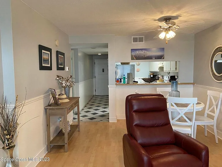 2467 S Washington Ave #210B — Photo 7
