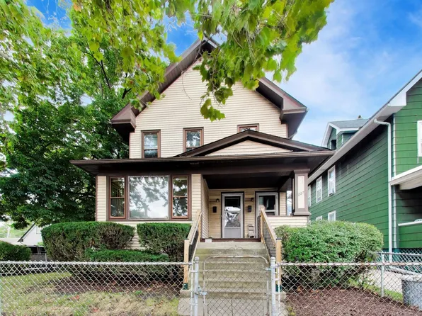 227 Circle Ave, Forest Park, IL 60130