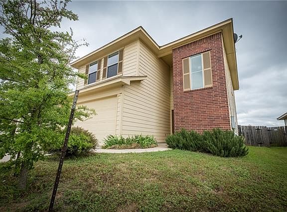 3rd image of 2405 Kale Dr