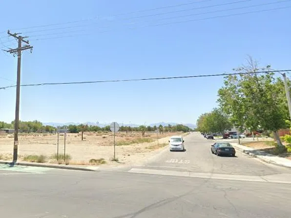 Corner Ave #I, Lancaster, CA 93535