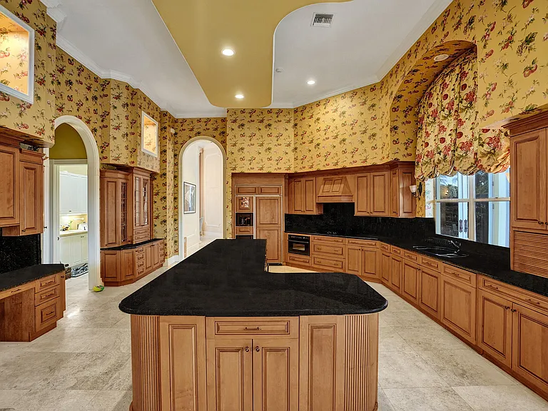 7988 Mandarin Dr — Photo 20