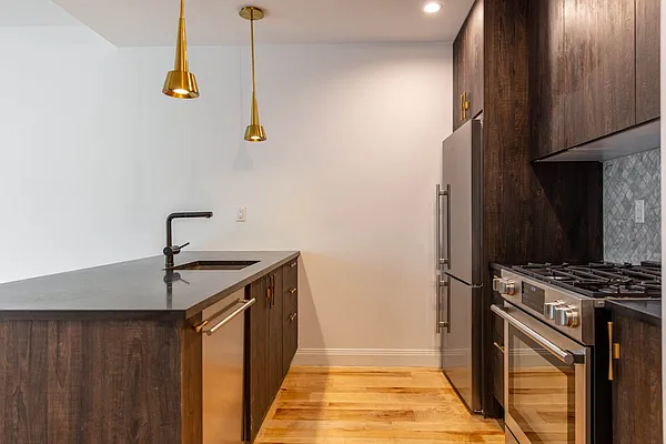 Rented by Premier One Realty LLC | media 27