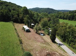 278 Moscow Rd, Amity, PA 15311