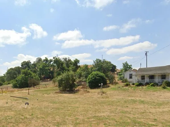 26990 Bollea Rd, Valley Springs, CA 95252
