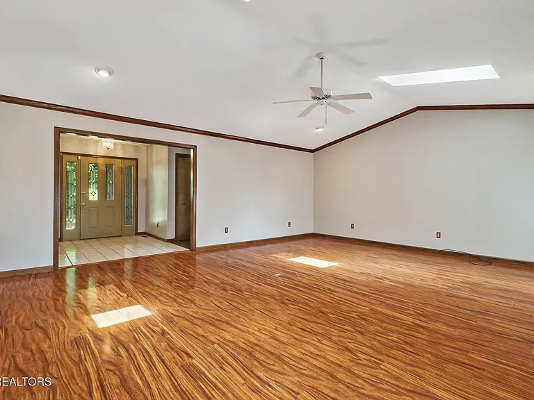 101 Walden Ridge Dr — Photo 7
