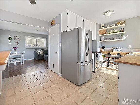 3rd image of 2640 Acorn Dr