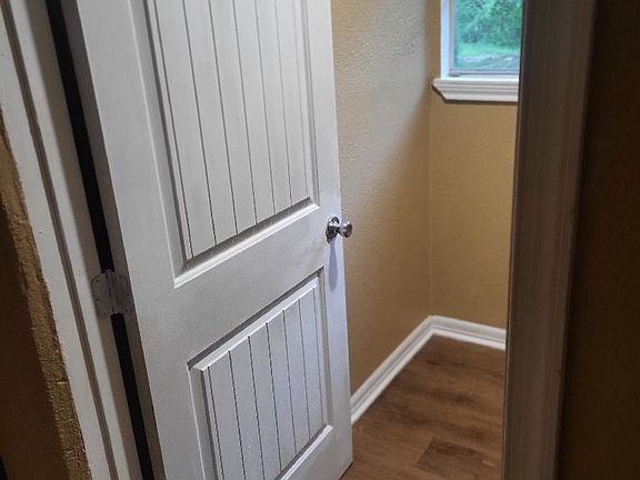 2nd image of 25 Dogwood Ln