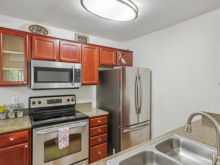 3383 Foxtail Ter — Photo 19
