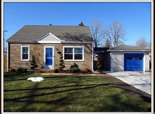 44 Carolyn Ct, Cheektowaga, NY 14225