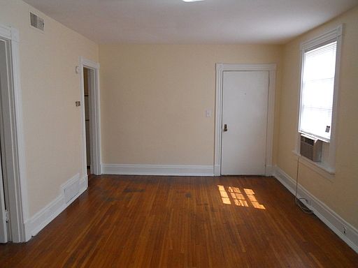 2nd image of 113 13th St NW APT A6