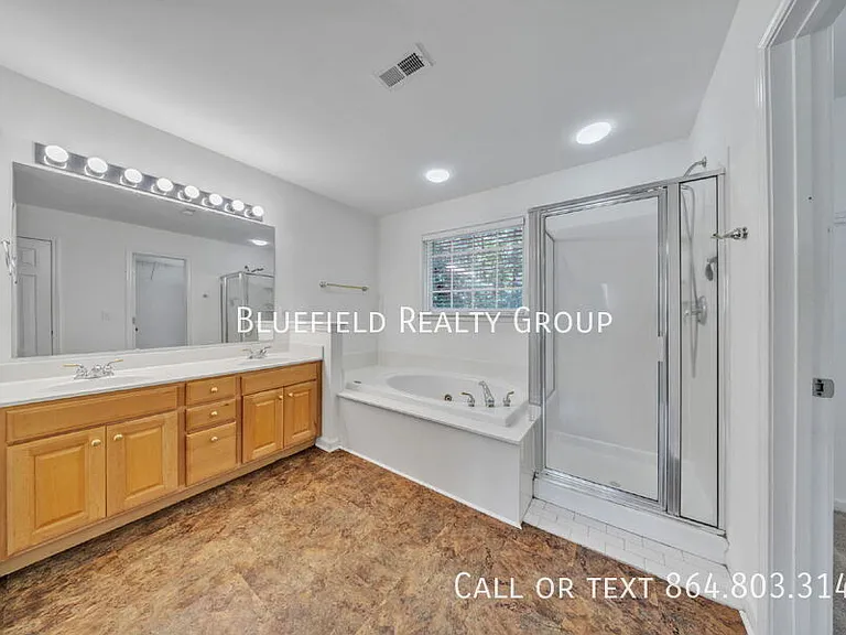 306 Fieldgate Ct — Photo 17
