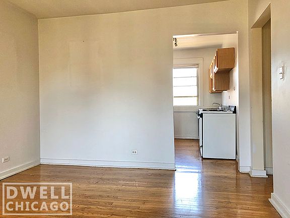 2nd image of 1422 W Farwell Ave #1426-3N