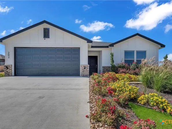 202 Great Hills Dr, Copperas Cove, TX 76522