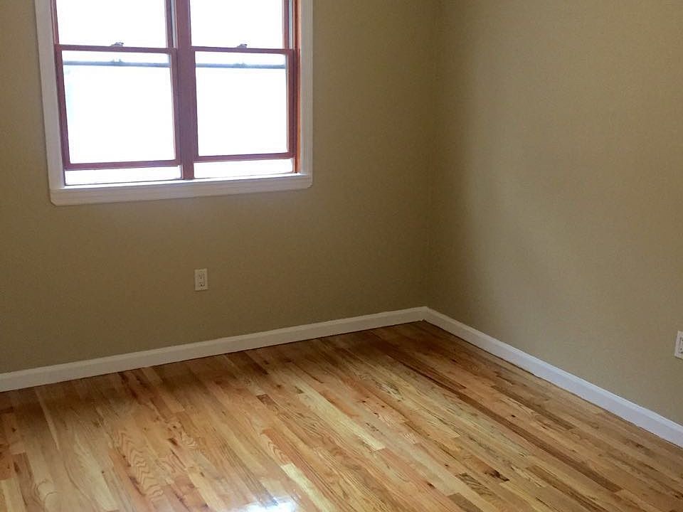 2nd image of 5324 Little Neck Pkwy #2