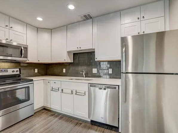 935 La Posada Dr #222, Austin, TX 78752