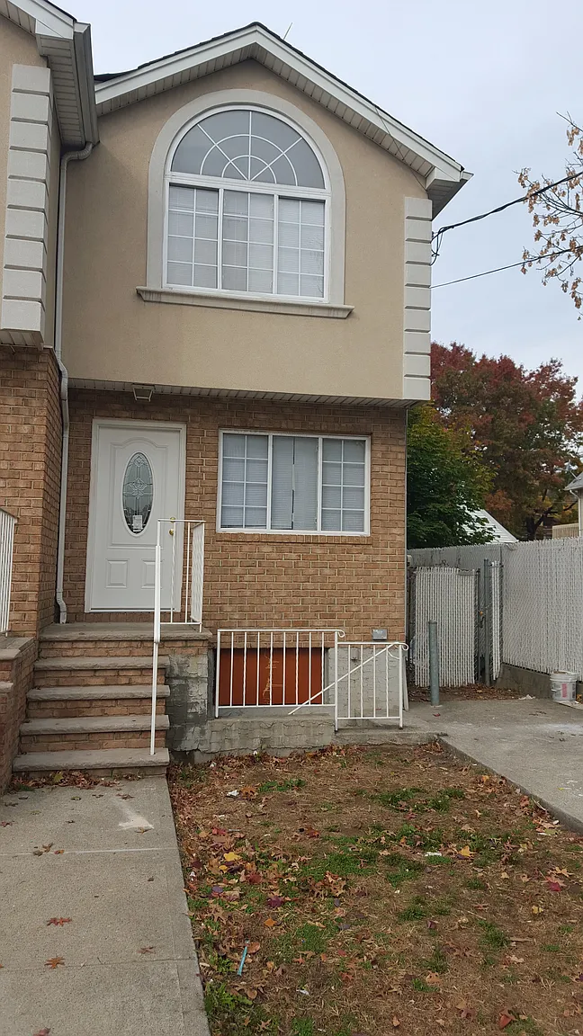 522 Targee St photo 1