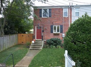 202 Aspen St, Alexandria, VA 22305