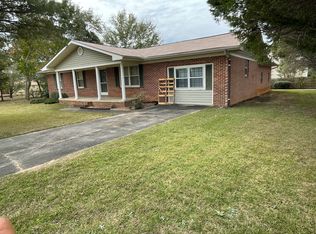 100 Doe St, Enterprise, AL 36330