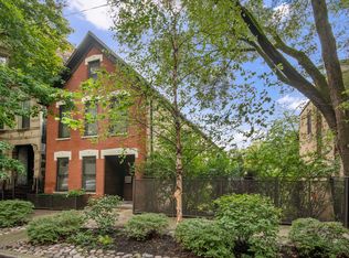 2017 W Saint Paul Ave, Chicago, IL 60647