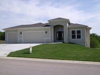 2nd image of 15261 Knight Rd