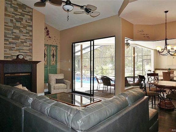 2nd image of 33 Oak Village Blvd S