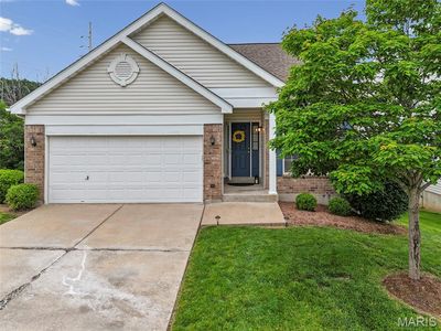 102 Hollow Brook Dr, Florissant, MO, 63034