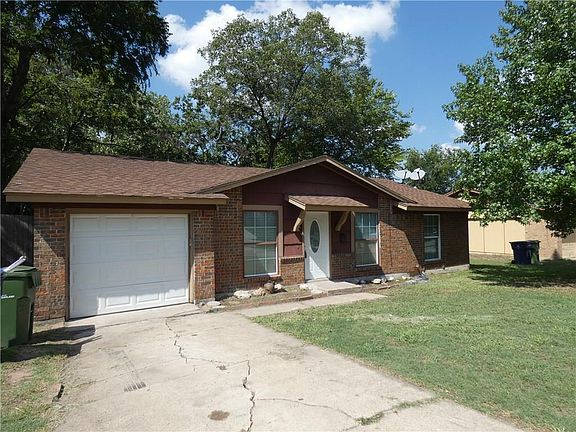 2nd image of 433 Meadowcreek Ln