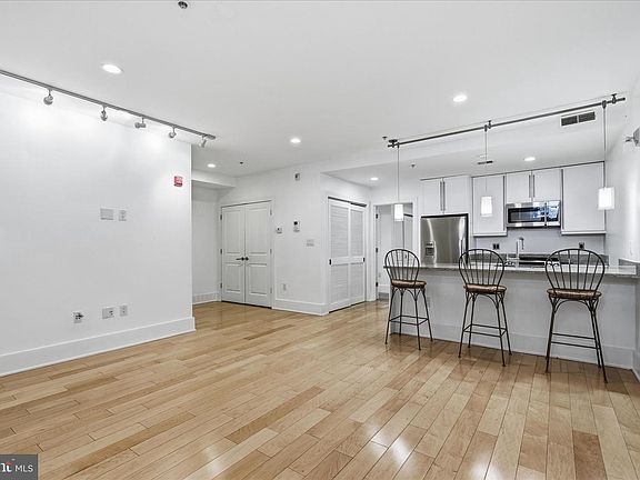 2nd image of 2818 Connecticut Ave NW APT 5