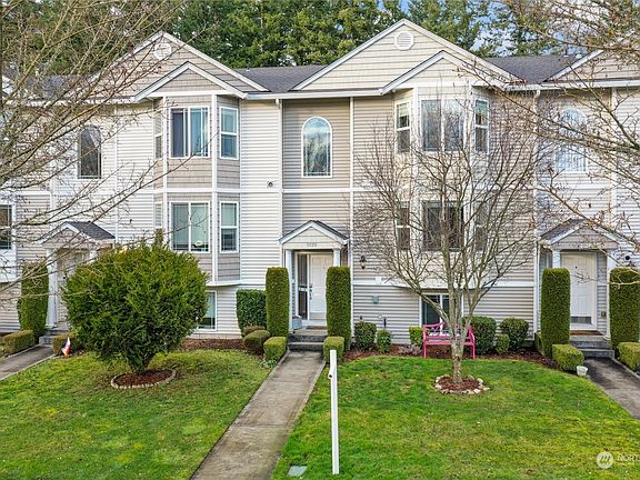 3rd image of 7220 34th Avenue NE