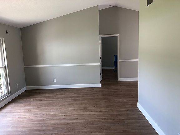 2nd image of 1008 Sabal Grove Dr