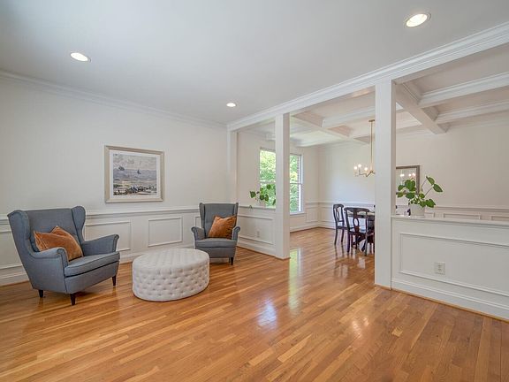 5th image of 2108 Greenwich Pl