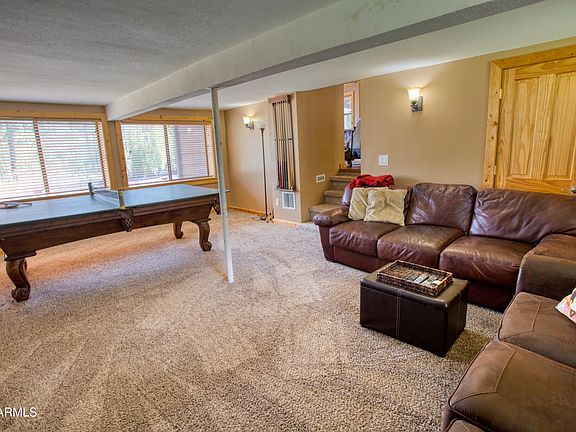 5th image of 905 W NAVAJO Lane