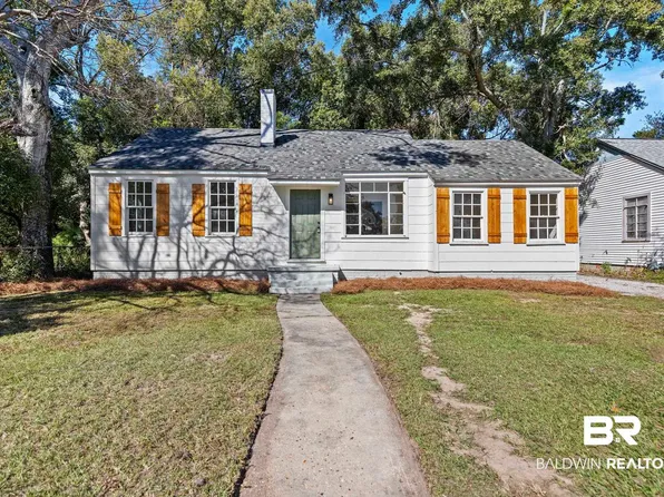 1400 N Cloverleaf Cir, Mobile, AL 36605