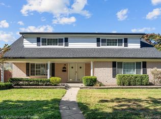 30359 Lund Ave, Warren, MI