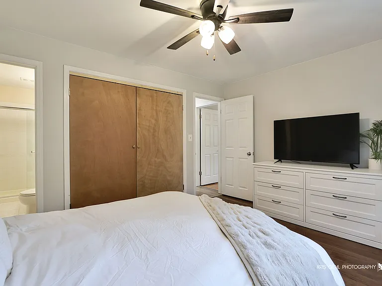 510 W Miner St — Photo 12
