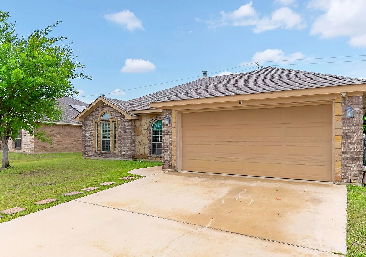 6005 Newcastle Dr. — Photo 3