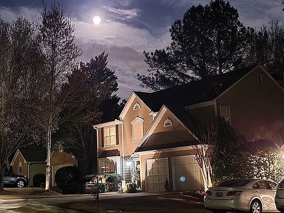 5th image of 2805 Amhurst Way NW