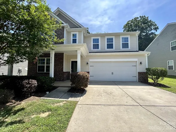 5936 Stirlingshire Ct, Charlotte, NC 28273