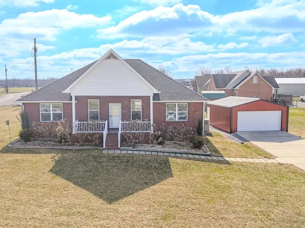 172 Hayden Drake Ln, Lafayette, TN 37083
