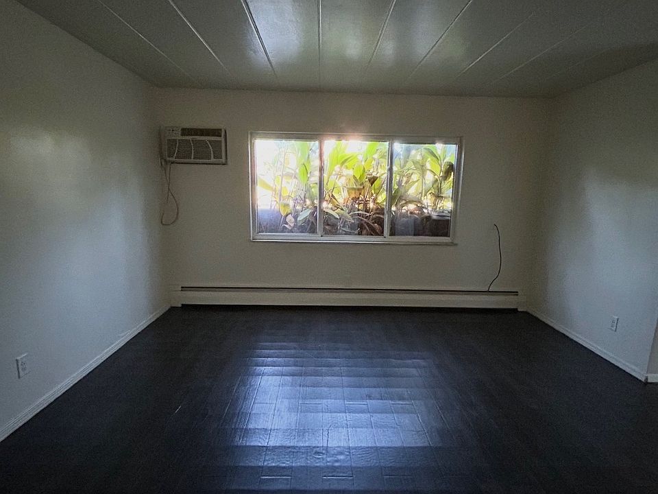 1st image of 2560 Harrison Ave APT 4