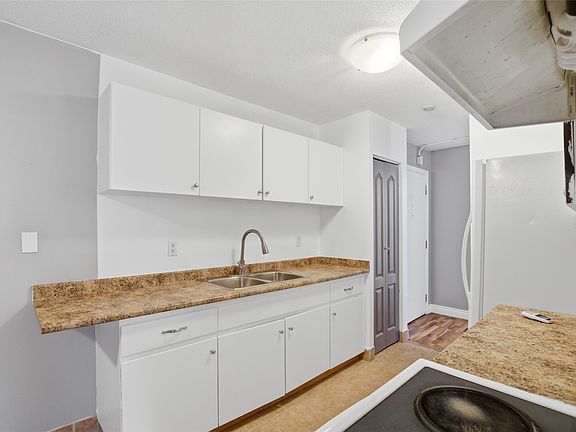 2nd image of 1900 Tranquille Rd #44