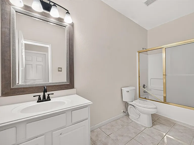 3223 Legends Creek Dr — Photo 17