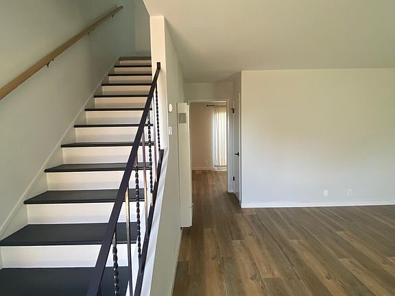 Looking from entry toward the kitchen
