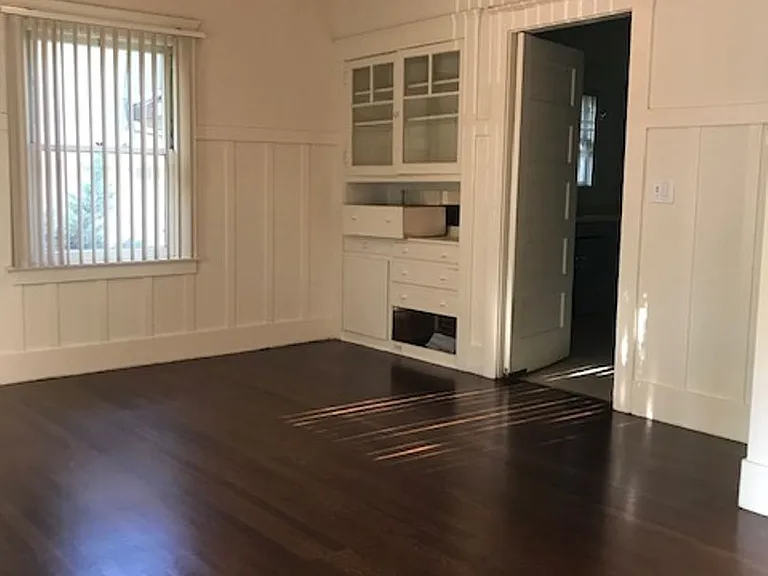 627 G St — Photo 4