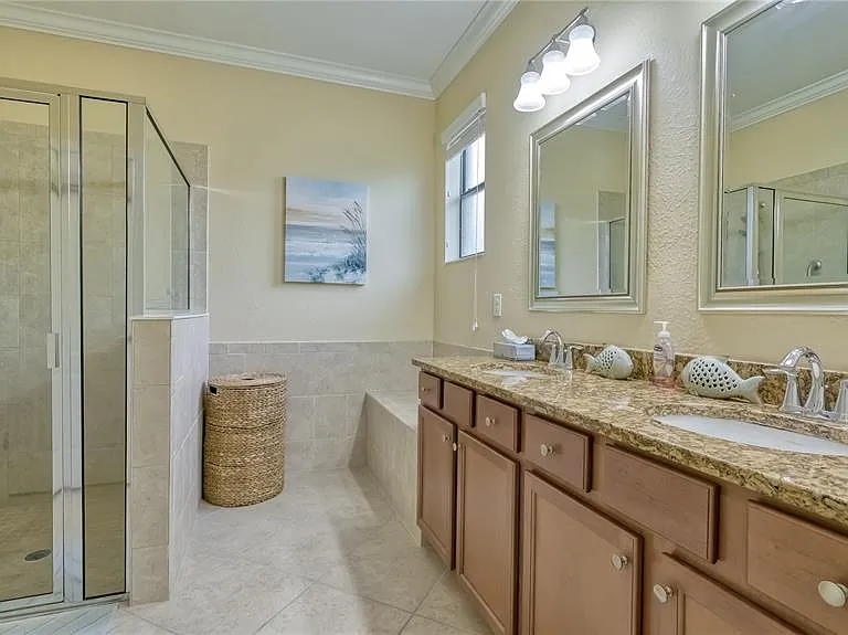 6888 Willowshire Way — Photo 21