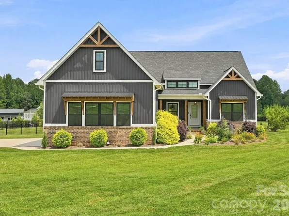 215 Cal Kennedy Rd, Cleveland, NC 27013