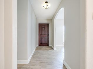 1812 Winchester Way, Bedford, TX 76022