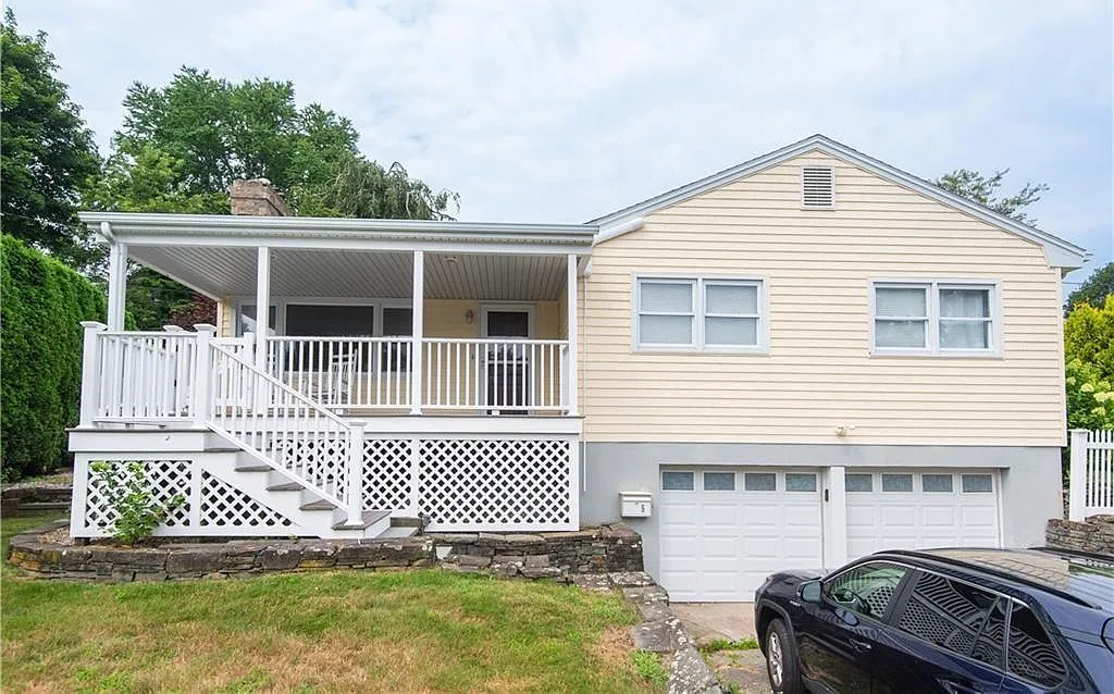 3 bed, 1622 sqft, $8,500 — Photo 1